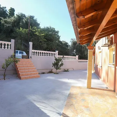 Διαμέρισμα Platouka's House